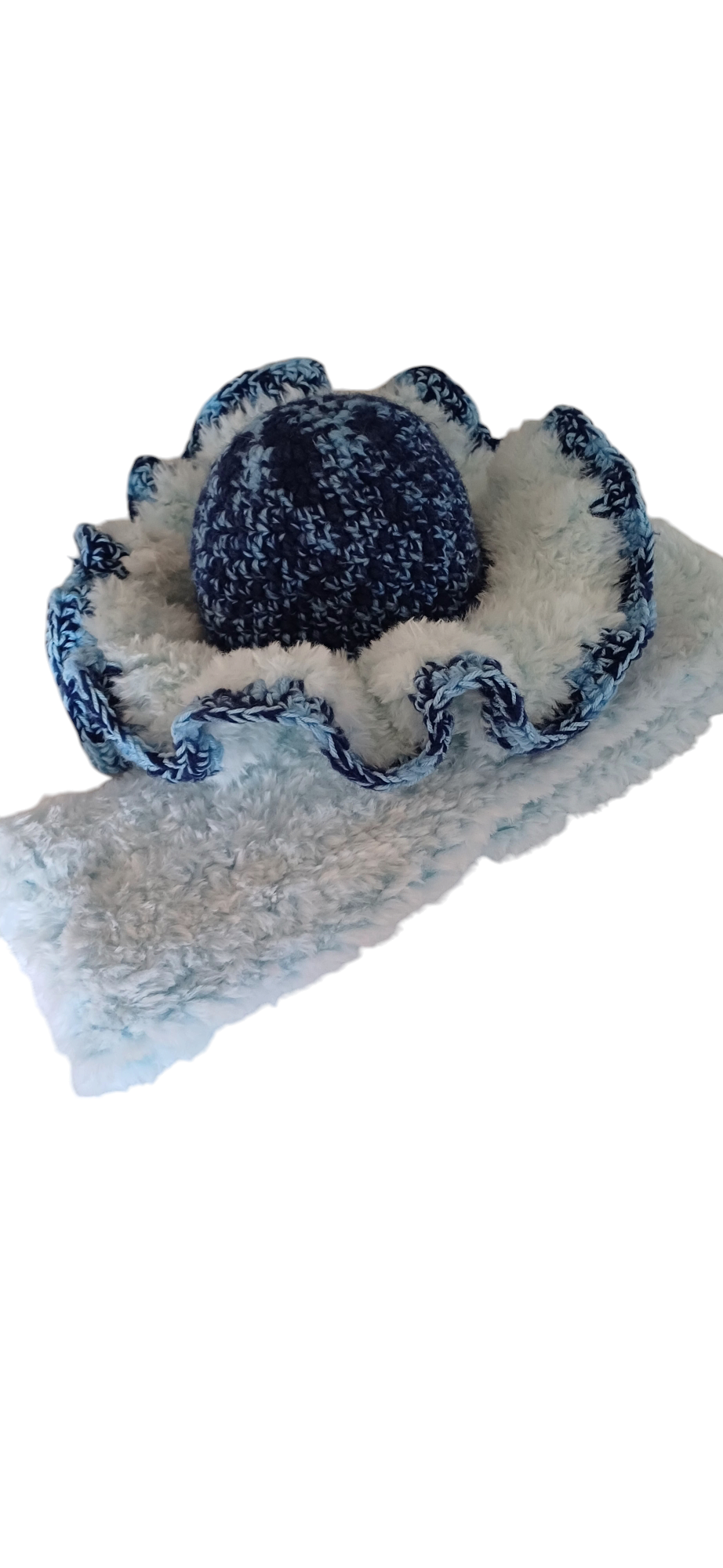 Ruffle hat with scarf